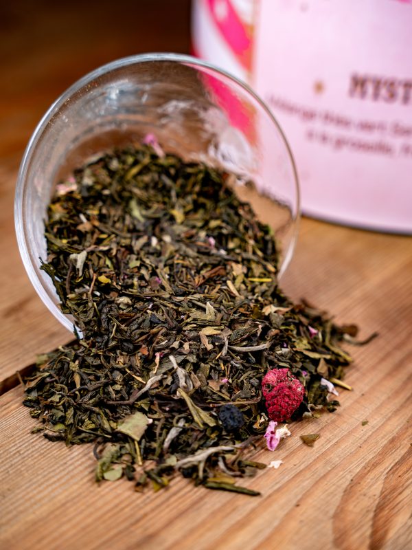 Mystic Pink – Mélange de thé vert et blanc à la groseille et rose